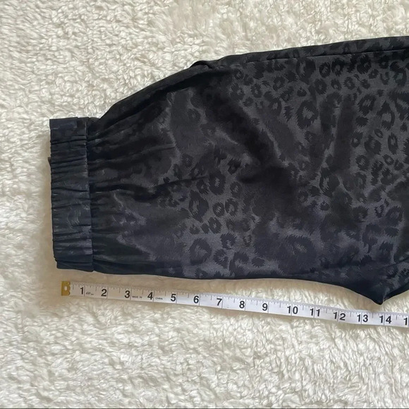 Mi Ami Andey Animal Print Black Silk Joggers STYLE#WS30234 Small - Picture 11 of 16